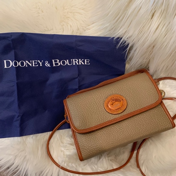 Vintage Dooney & Bourke - Picture 2 of 7